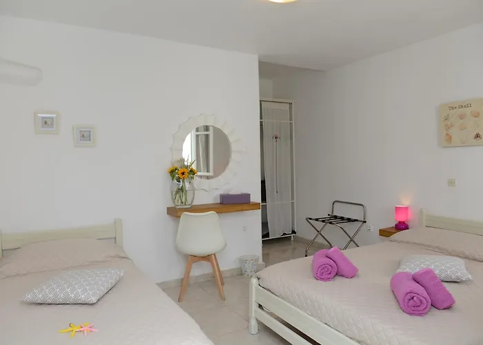 Fraskoula's 4* Agios Stefanos (Mykonos)